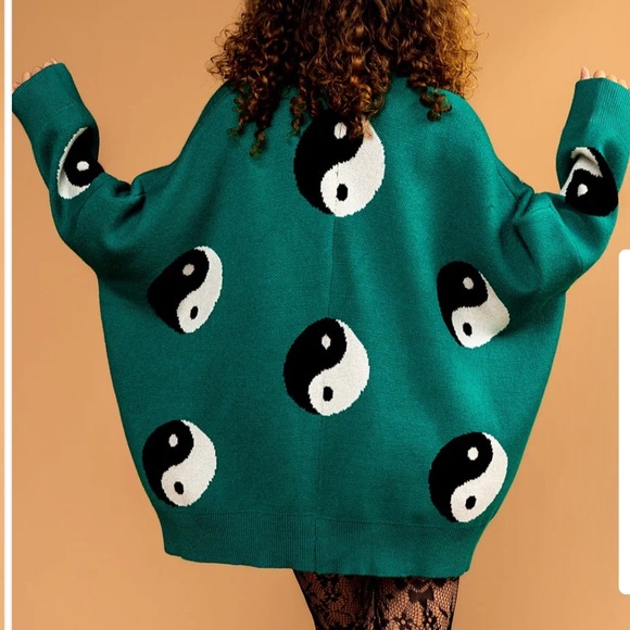 Dressed in LaLa main character energy oversized yin and yang cardigan - Picture 2 of 3